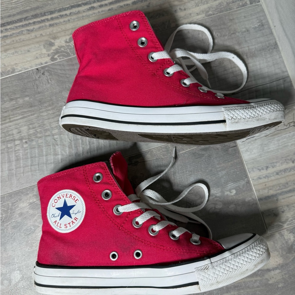 CONVERSE Chuck Taylor Red/Fuchsia High-Top Sneakers Womens  7 or Men’s size 5